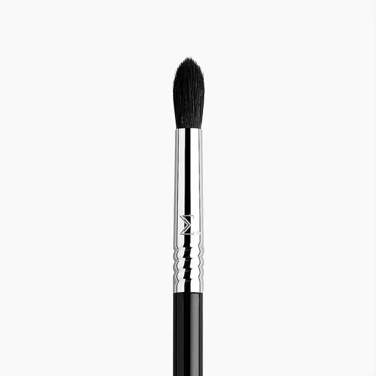 Sigma Beauty E49 Medium Tapered Blending