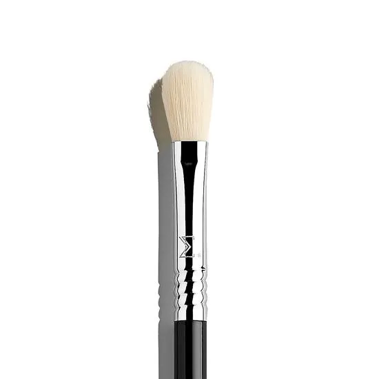 Sigma Beauty E25 Max Blending Brush
