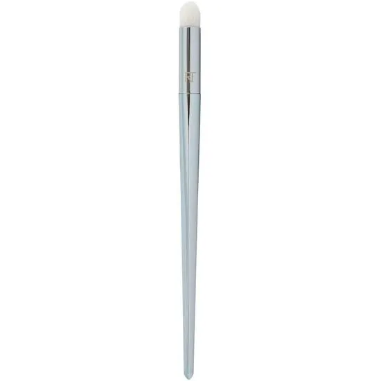 Real Techniques Bold Metal 201 Pointed Crease Brush