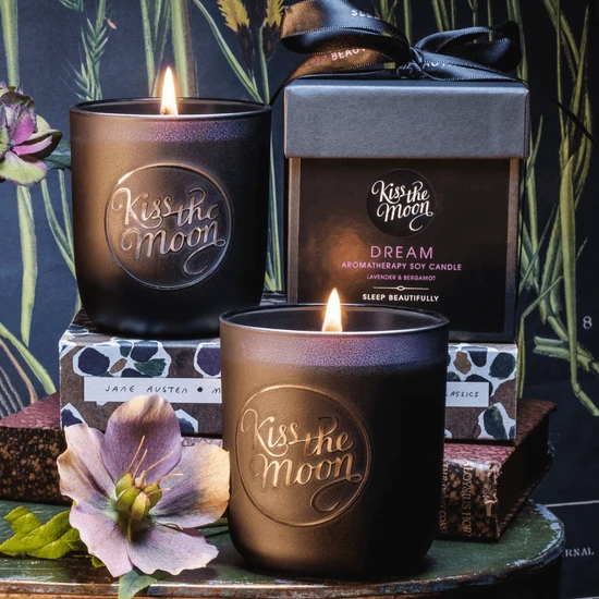 Kiss Dream Aromatherapy Soy Candle