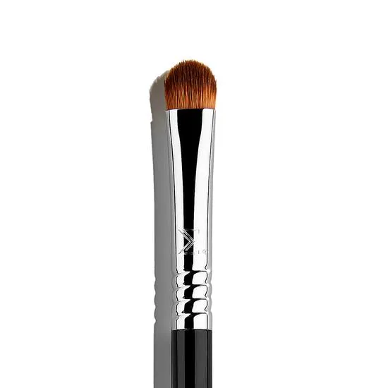 Sigma Beauty Firm Shader Brush