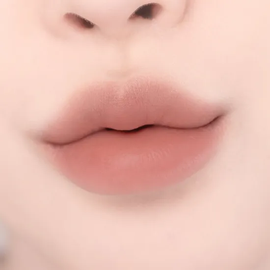 Lilybyred Smiley Lip Blending Stick