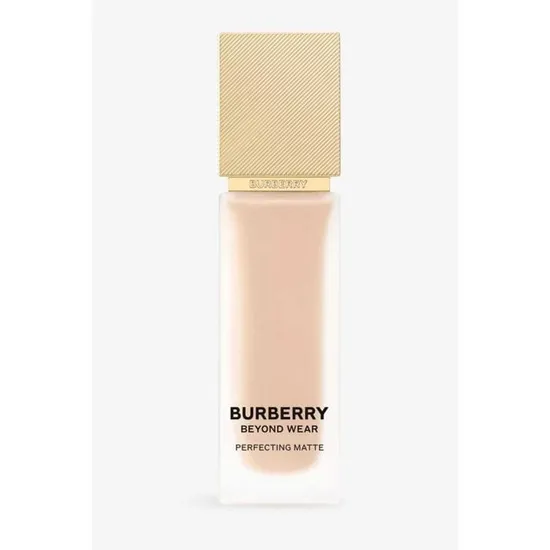 BURBERRY Beyond Wear Perfecting Matte Foundation Light Cool #30 24h Active Wear