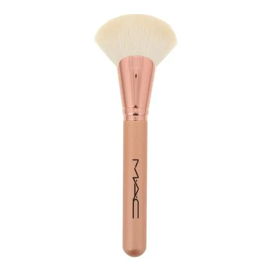 MAC Bronzer Fan Brush 143s
