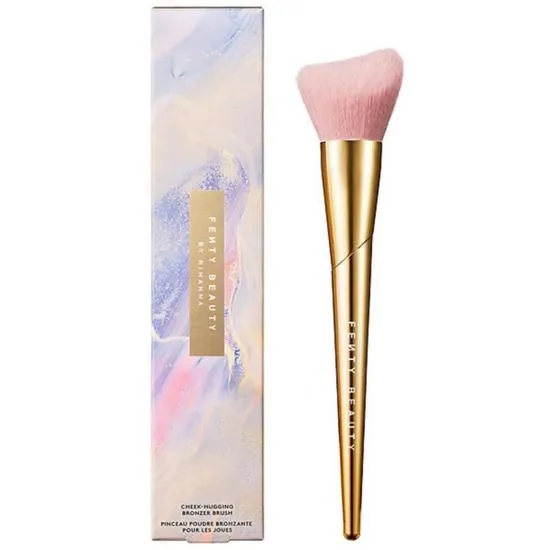 Fenty Beauty Cheek-Hugging Bronzer Brush