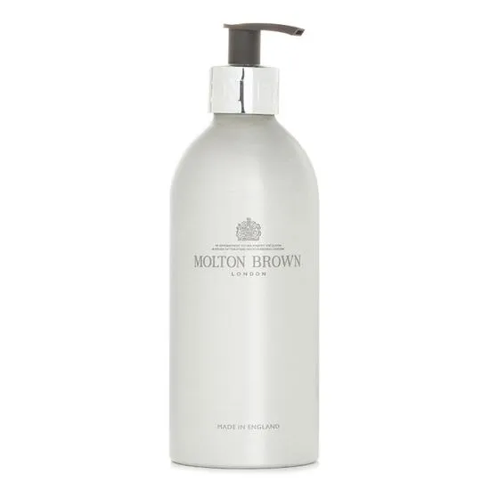 Molton Brown Infinite Bottle Re-Charge Black Pepper Bath & Shower Gel