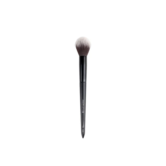 Brushworks No. 13 Highlight Brush