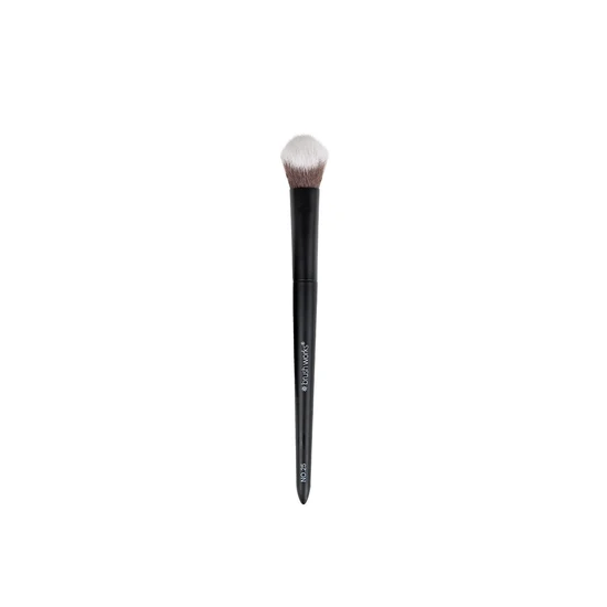 Brushworks No. 25 Brightening Concealer Brush