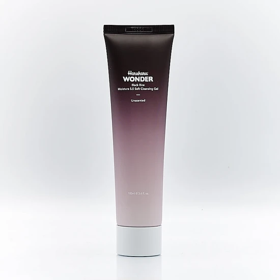 Haruharu Wonder Black Rice Moisture 5.5 Soft Cleansing Gel