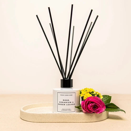 Simon James Home Rose, Geranium & Green Leaves Reed Diffuser