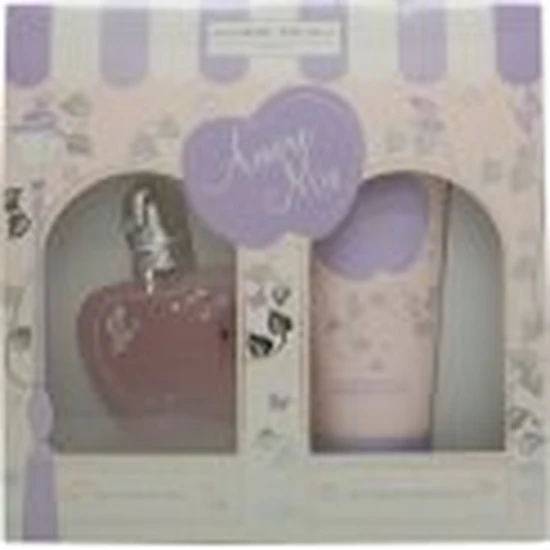 Jeanne Arthes Amore Mio Gift Set 100ml Eau De Parfum + 200ml Body Lotion