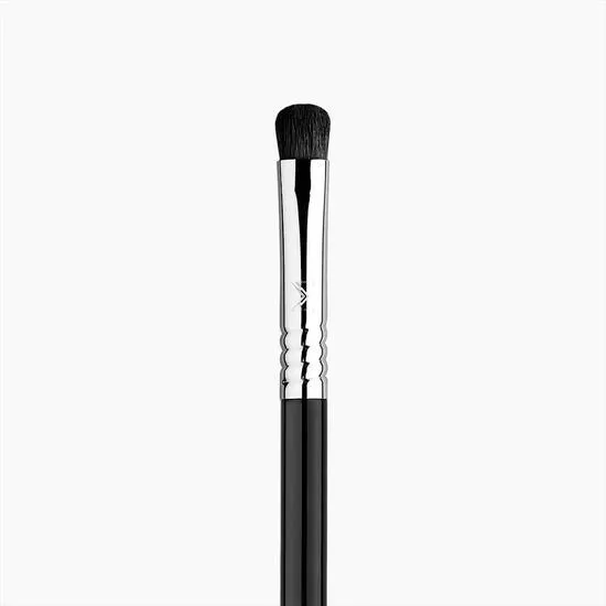 Sigma Beauty E32 Exact Blend Brush