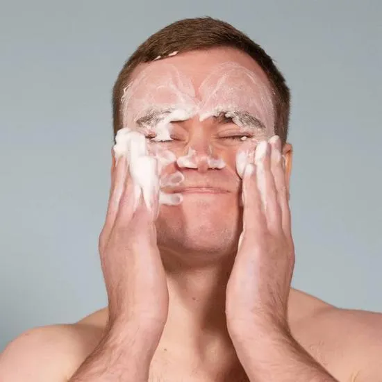 AMELIORATE Clarifying Facial Cleanser 200ml