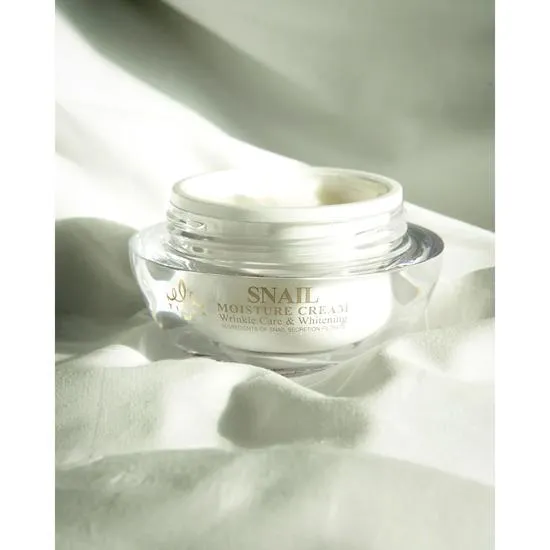 Tiara Gold Multi Premium Snail Moisture Cream