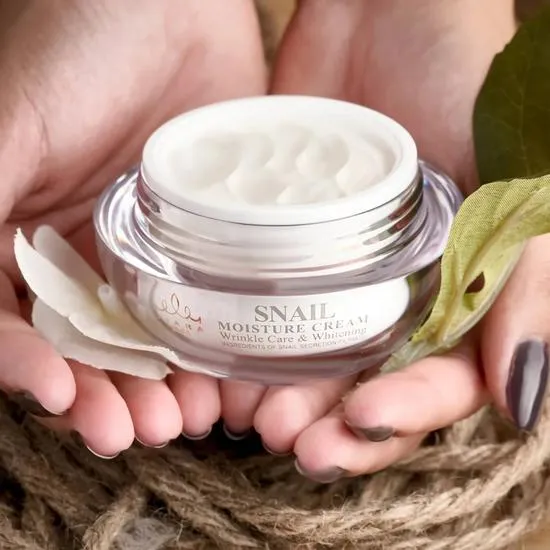 Tiara Gold Multi Premium Snail Moisture Cream