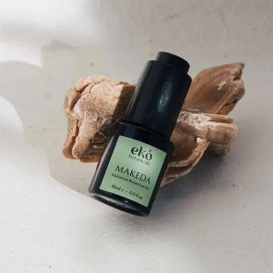 EKO BOTANICALS Radiance Ageless Botanical Oil MAKEDA 30ml