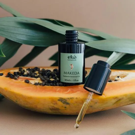 EKO BOTANICALS Radiance Ageless Botanical Oil MAKEDA 30ml