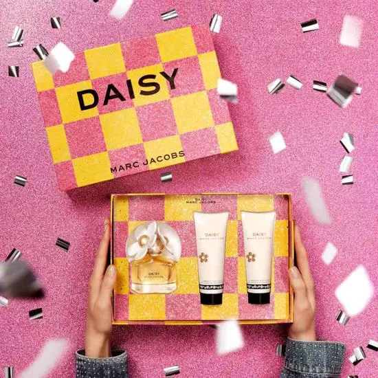 Marc Jacobs Daisy Eau De Toilette Gift Set 50ml