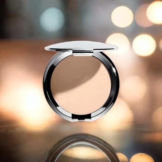 Chantecaille Compact Makeup Foundation Petal