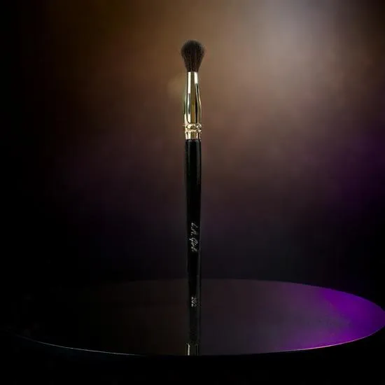 L.A. Girl PRO.Brushes 202 Tapered Blending Brush