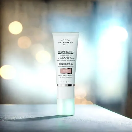 Institut Esthederm Photo Reverse Tinted Light Beige