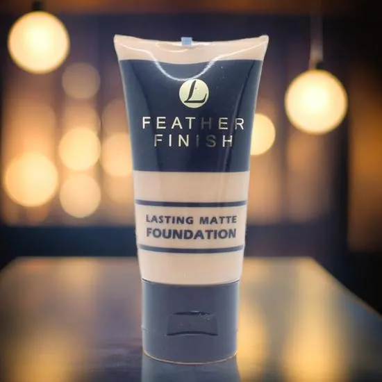 Lentheric Feather Finish Lasting Matte Foundation Honey Beige 04