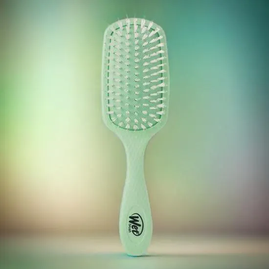 Wet Brush Go Green Tea Tree Oil Infused Detangling Hair Brush Blue