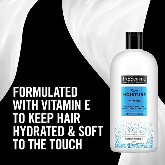 TRESemmé Moisture Rich Conditioner With Vitamin E For Dry Damaged Hair 300ml