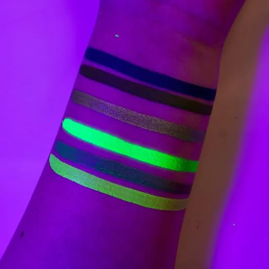 Glisten Cosmetics Green 4 Pan Palette Eyeliner