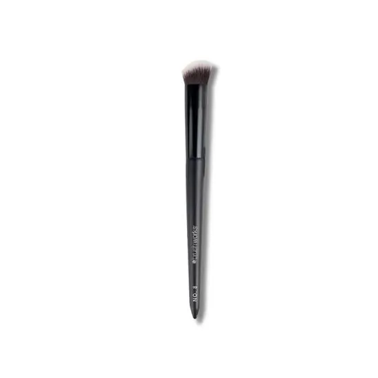 Brushworks No. 8 Precise Angled Concealer Buffing Brush