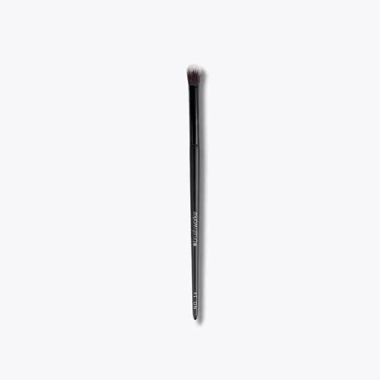 Brushworks No. 16 Tapered Blending Eye Brush