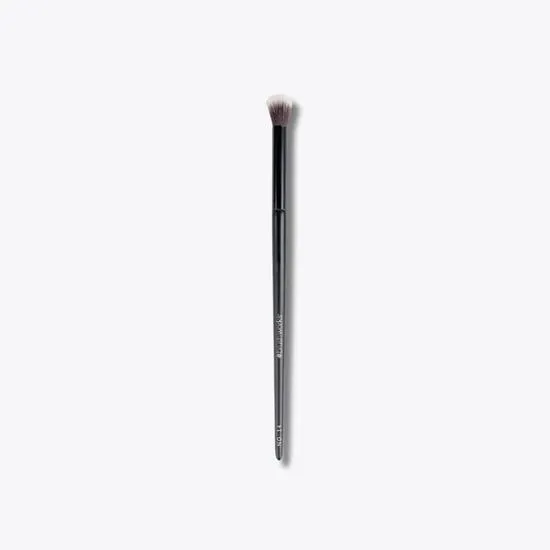 Brushworks No. 14 Fluffy Blending Eye Brush