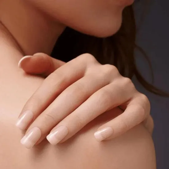 Kiss Nude Nails Leilani