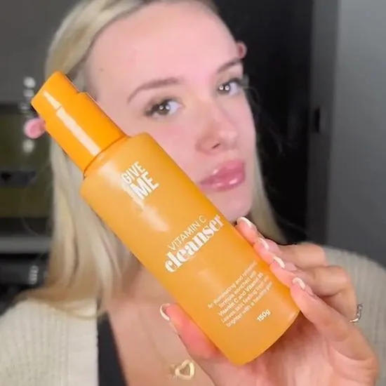Give Me Vitamin C Illuminating Cleanser