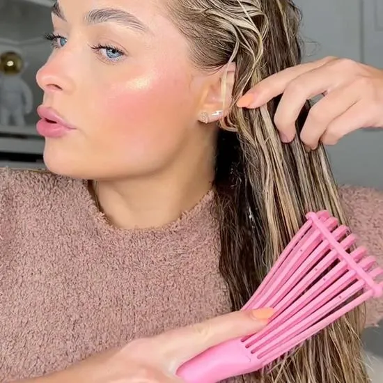 Give Me Flexi Detangler Brush