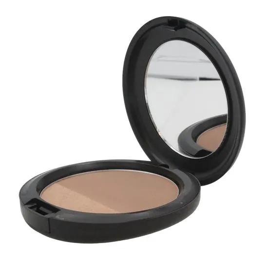 MAC Cool Looks In A Box Makeup Gift Set