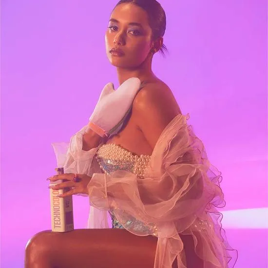 Bondi Sands Technocolour Limited Edition Green Mitt