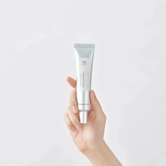 Thank You Farmer Sun Project Light Sun Essence Sunscreen SPF 50+ 40ml