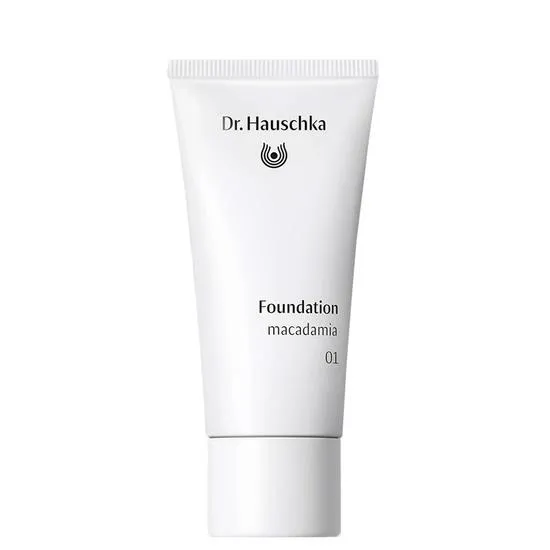 Dr Hauschka Foundation 001 Cashew