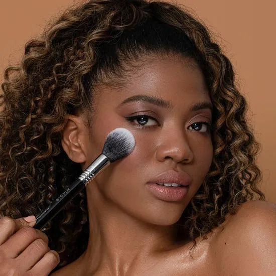 Sigma Beauty F12 Setting Powder Brush