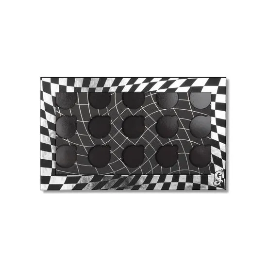 Glisten Cosmetics 15 Pan Magnetic Palette With Brush Holder