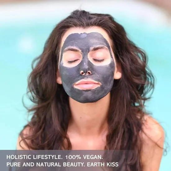 Earth Kiss Super Naturals Exfoliating Kombucha & Charcoal Clay Mask 10g