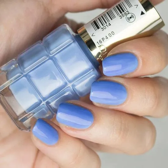 L'Oreal Paris Nail Lacquer 671 Monsieur Bleu
