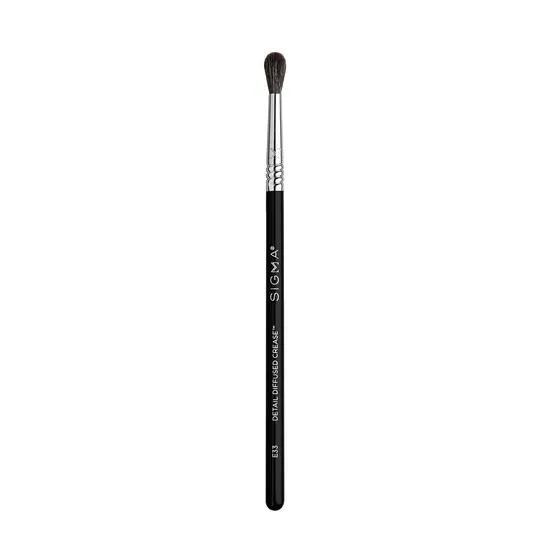 Sigma Beauty E33 Detail Diffused Crease Brush