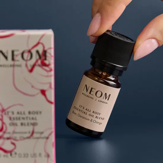 Neom Organics Wellbeing It's All Rosy Essential Oil Blend 10ml