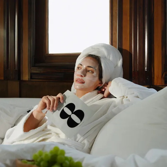 Verso Skincare Hydro Soothing Face Mask 1 pair