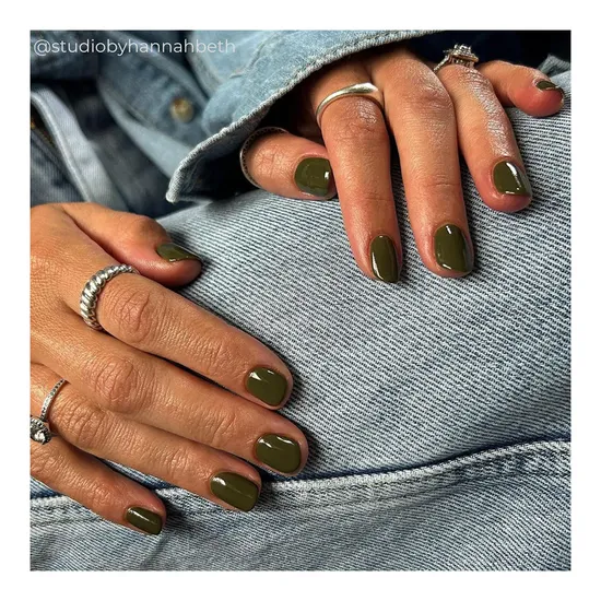 CND Vinylux Cap & Gown 15ml