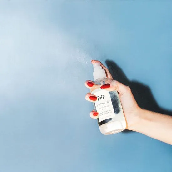 R+Co Spiritualized Dry Shampoo Mist 119ml