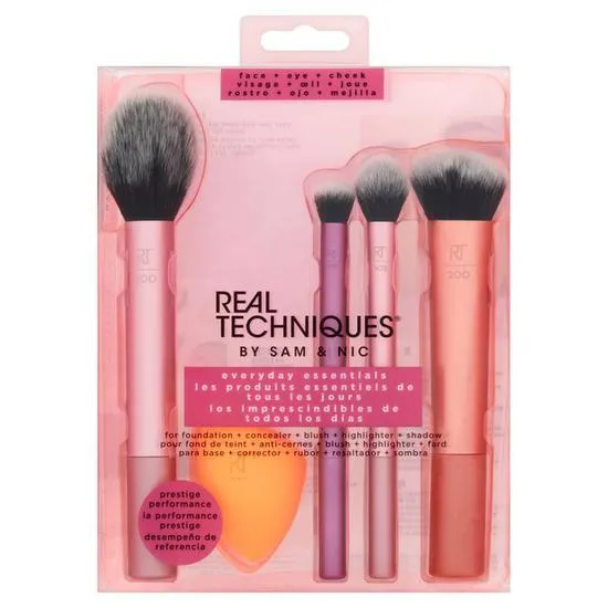 Real Techniques Everyday Essentials Set