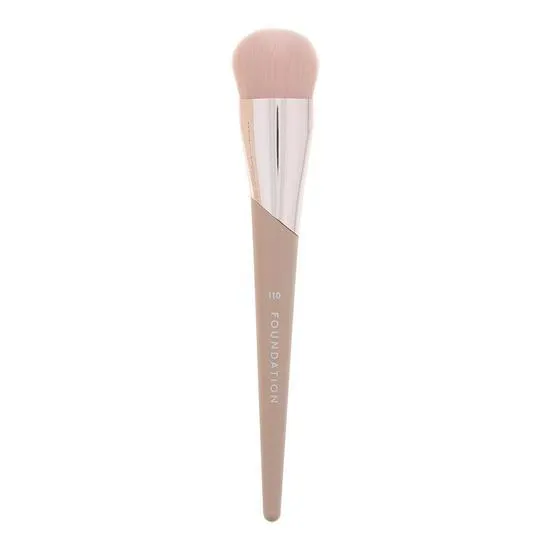 Fenty Beauty Full-Bodied Foundation Brush 110